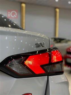 نيسان فيرسا